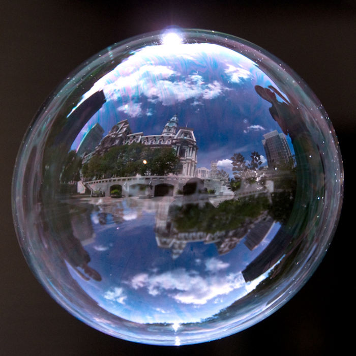 神奇的水滴摄影，泡泡中的世界(图3)